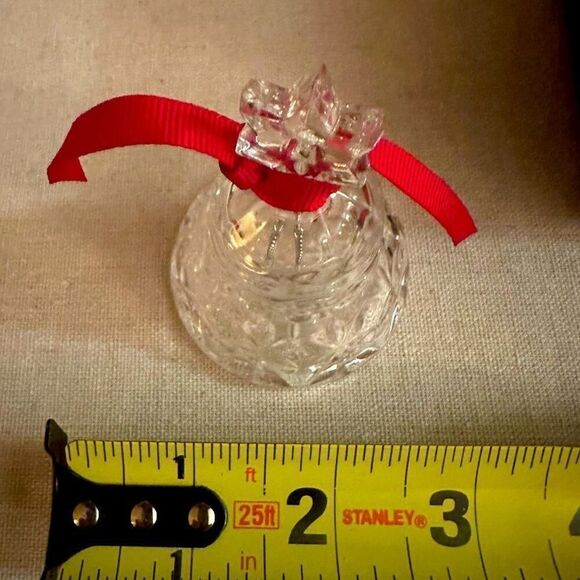 Vintage Marquis by Waterford snowflake etched Christmas bell w star 1998 - Picture 4 of 5